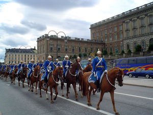 Гвардейцы перед королевским дворцом в Стокгольме